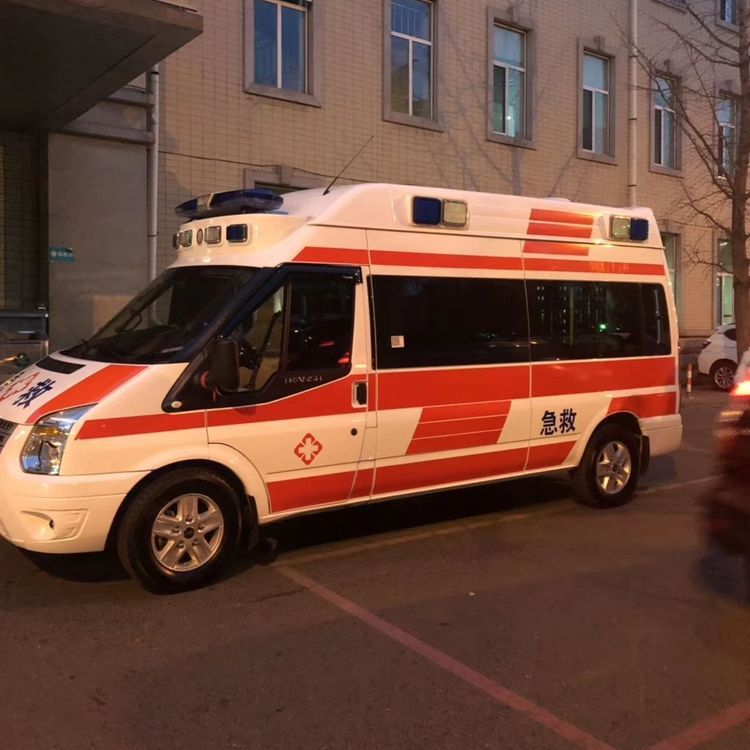 长子夜间租赁救护车护送病人转院：安全转运的 8 大核心注意事项
